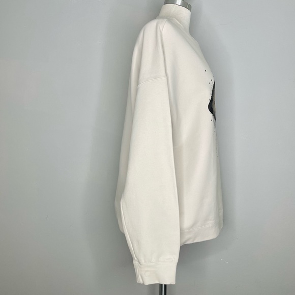 SHESHOW Designer Lips Long Sleeve Crew Neck Sweatshirt - Picture 5 of 7